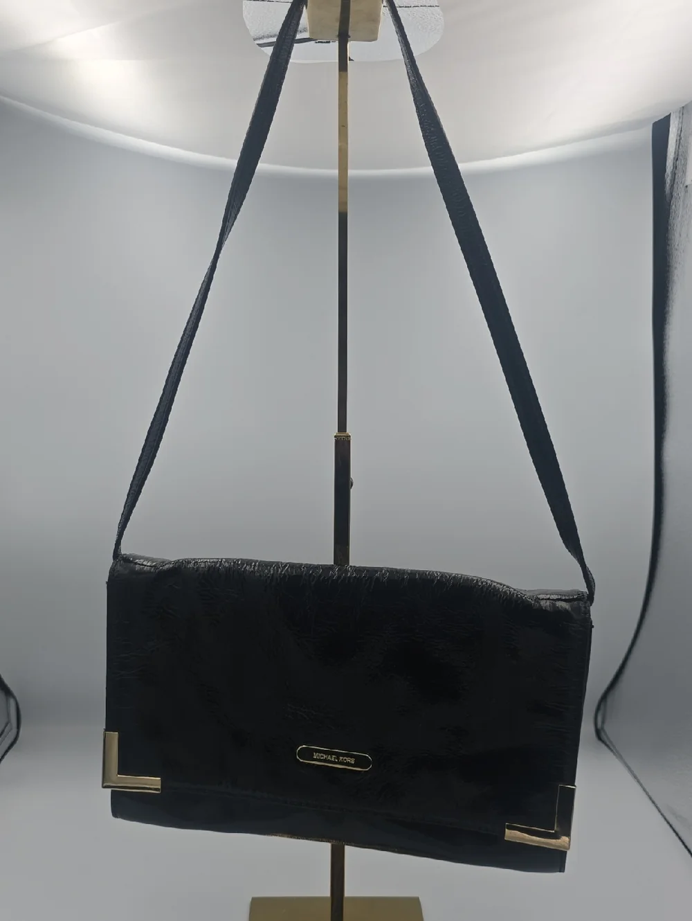 Michael Kors Black Patent Leather Med Shoulder/Large Clutch W/ Gold (EUC)✨️🖤✨️